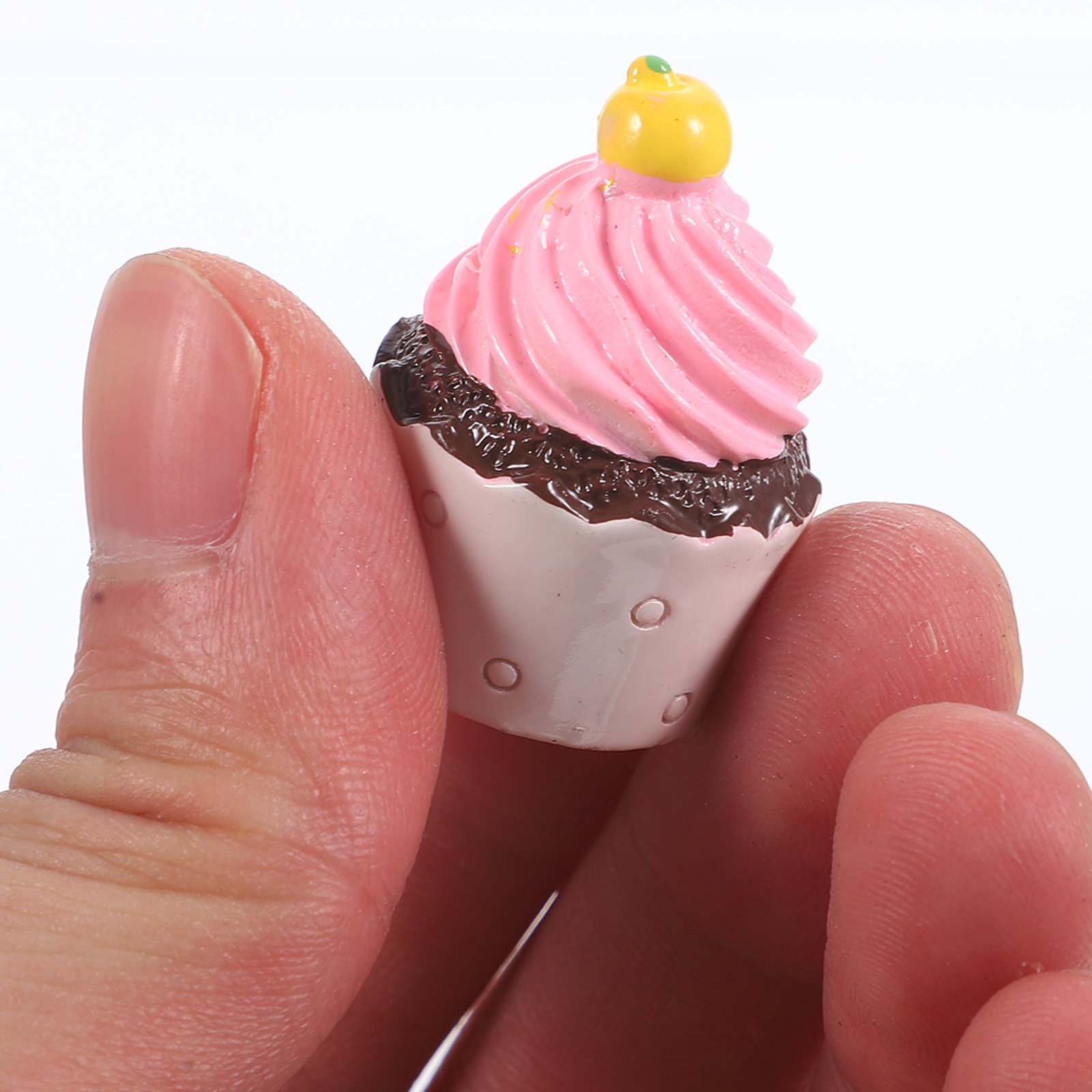 8Pcs Resin Mini Cupcake Keycha - Phone Cases With Charms のレビューと価格