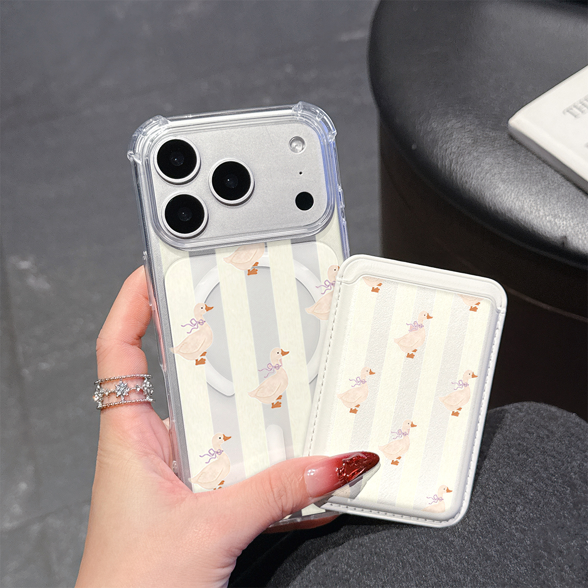 Duck & Stripe Charm Phone Case - Phone Cases With Charms のレビューと価格